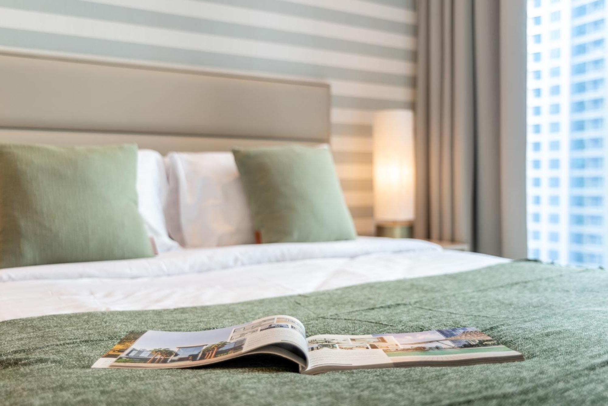 Marina Gate Cozy 1br, Pool, Gym, & Direct Marina Walk Access Appartement